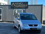 Volkswagen Touran 2.0 TDI Highline *7SITZER*1HAND*6Gang*Pdc - Volkswagen Touran aus 2005: Highline