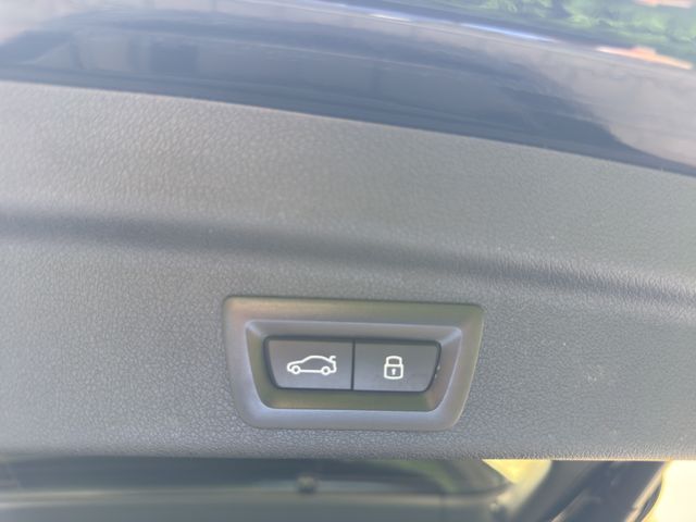 Fahrzeugabbildung BMW 218i Active Tourer Autom+Adaptive LED+Cam+Navi