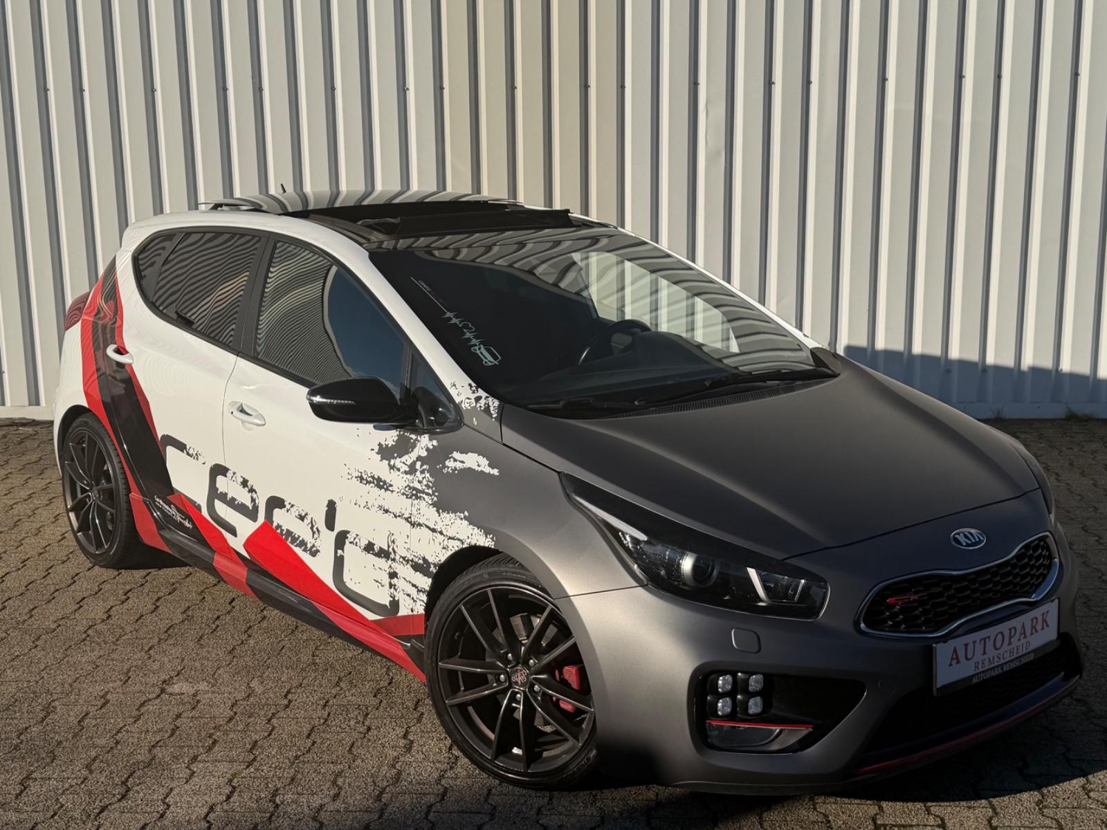 Kia Ceed 1.6 T-GDI GT-Track*PANO*KEYLESS*NAP*RFK*