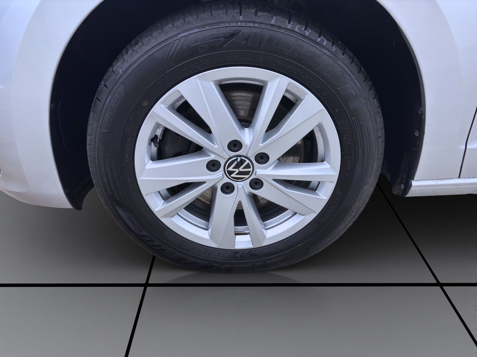 Volkswagen Touran - Bild 8