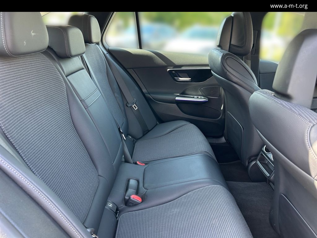 MERCEDES-BENZ C 220