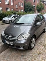 Mercedes-Benz Mercedes A200, Automatik und TÜV neu - gebrauchte Mercedes-Benz A 200 aus dem Jahr 2011