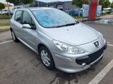 Peugeot 307. OXYGO. PDC. ALU. 2-Zonen-Klimaautomatik - Peugeot 307 in Nürnberg