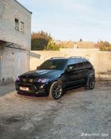 BMW x5  e70 - BMW X5: E70