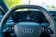 AUDI A6 TDI quattro/ LUFTFAHR./ 21"/ TECH PRO/ S LINE AUDI A6 TDI quattro/ LUFTFAHR./ 21"/ TECH PRO/ S LINE