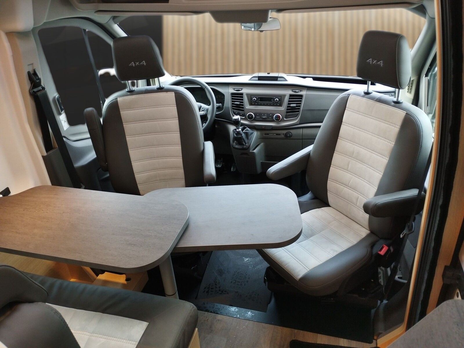 Fahrzeugabbildung Sunlight Cliff 4x4 590 Markise,Radio,RK