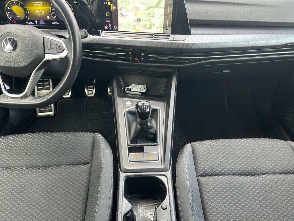 Fahrzeugabbildung Volkswagen Golf 1.5 TSI OPF Active