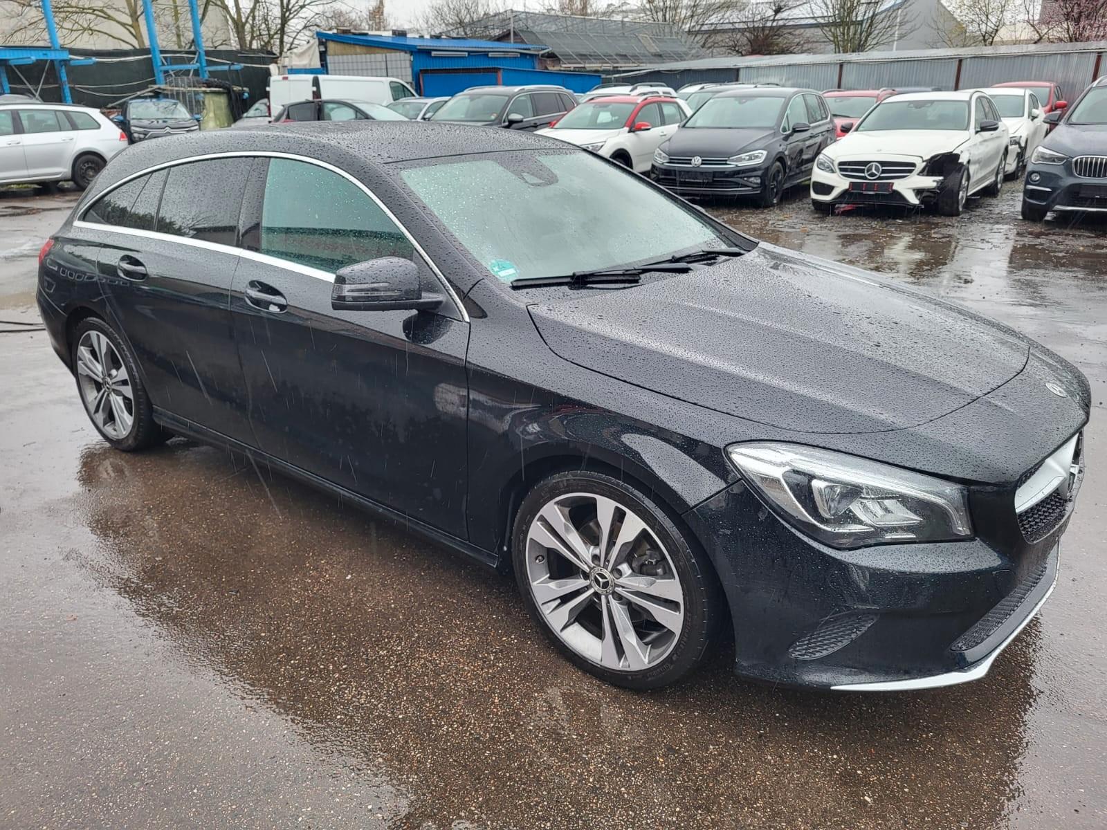 Mercedes-Benz CLA Shooting Brake CLA 180