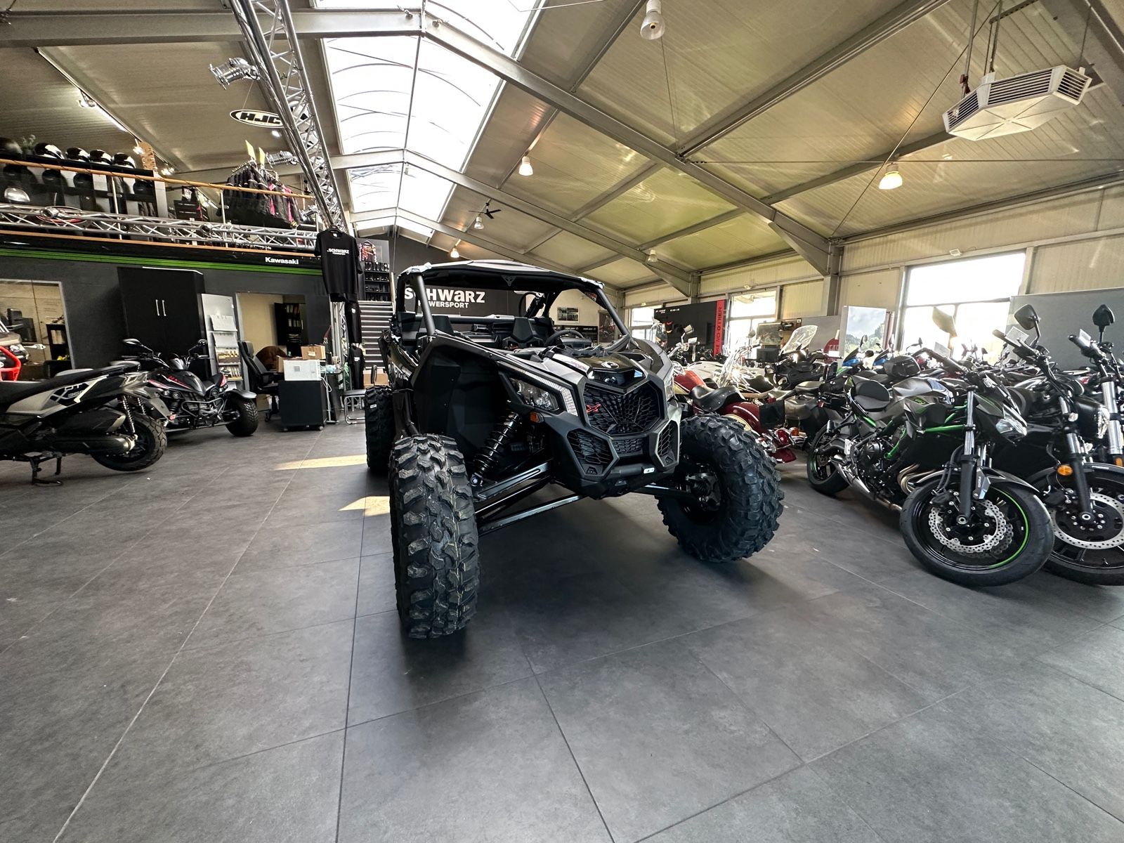 Fahrzeugabbildung Can Am Maverick X3 XRS 2023 Turbo RR Smart Shox LOF
