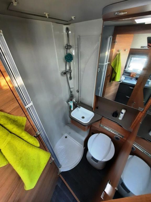 Fahrzeugabbildung Weinsberg CaraCompact 640 MEG EDITION [PEPPER] Verfüg./Spa