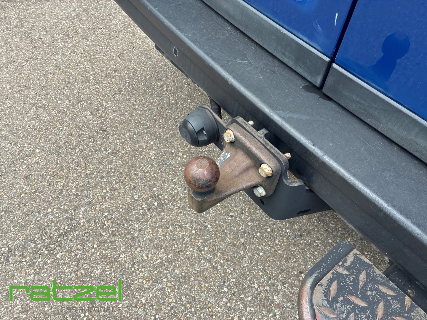 Fahrzeugabbildung Volkswagen Crafter 35 Kasten MR 2.0 TDI StandHZG AHK Navi S