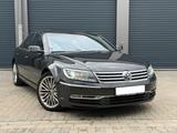 Volkswagen Phaeton 3.0 V6 TDI lang 4MOT. ACC/STHZ/PANO - VW Phaeton von 2013