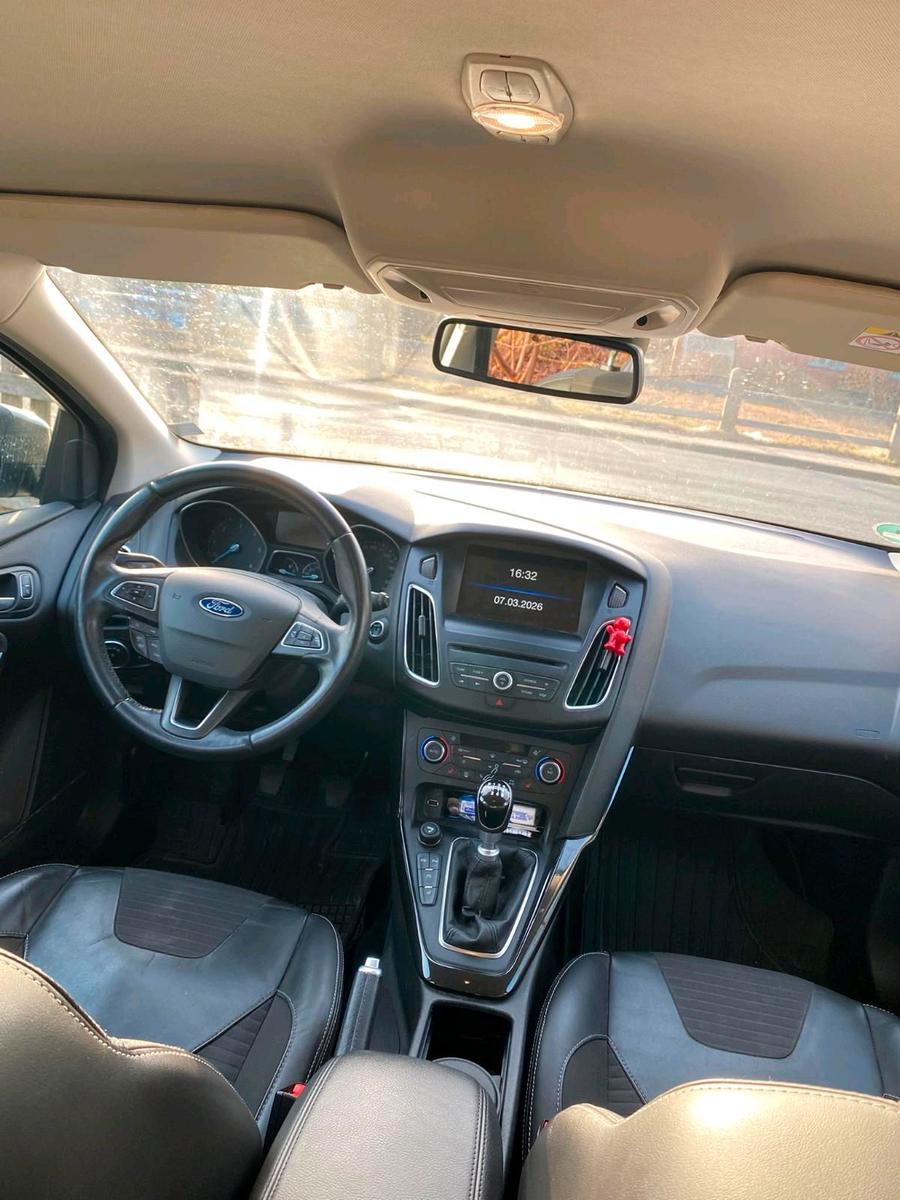 Ford Focus 2015 — photo 7