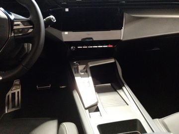 Peugeot 408 - 10