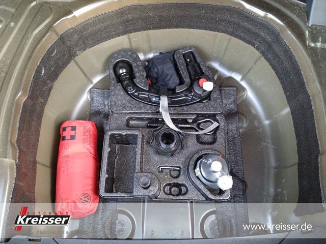 T-Cross 1.5 TSI Style DSG/ACC/NAVI/AHK/SHZ/KLIMA