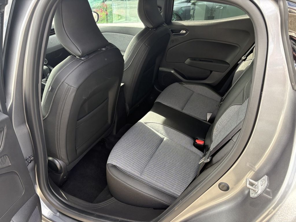 RENAULT Clio - Bild 9