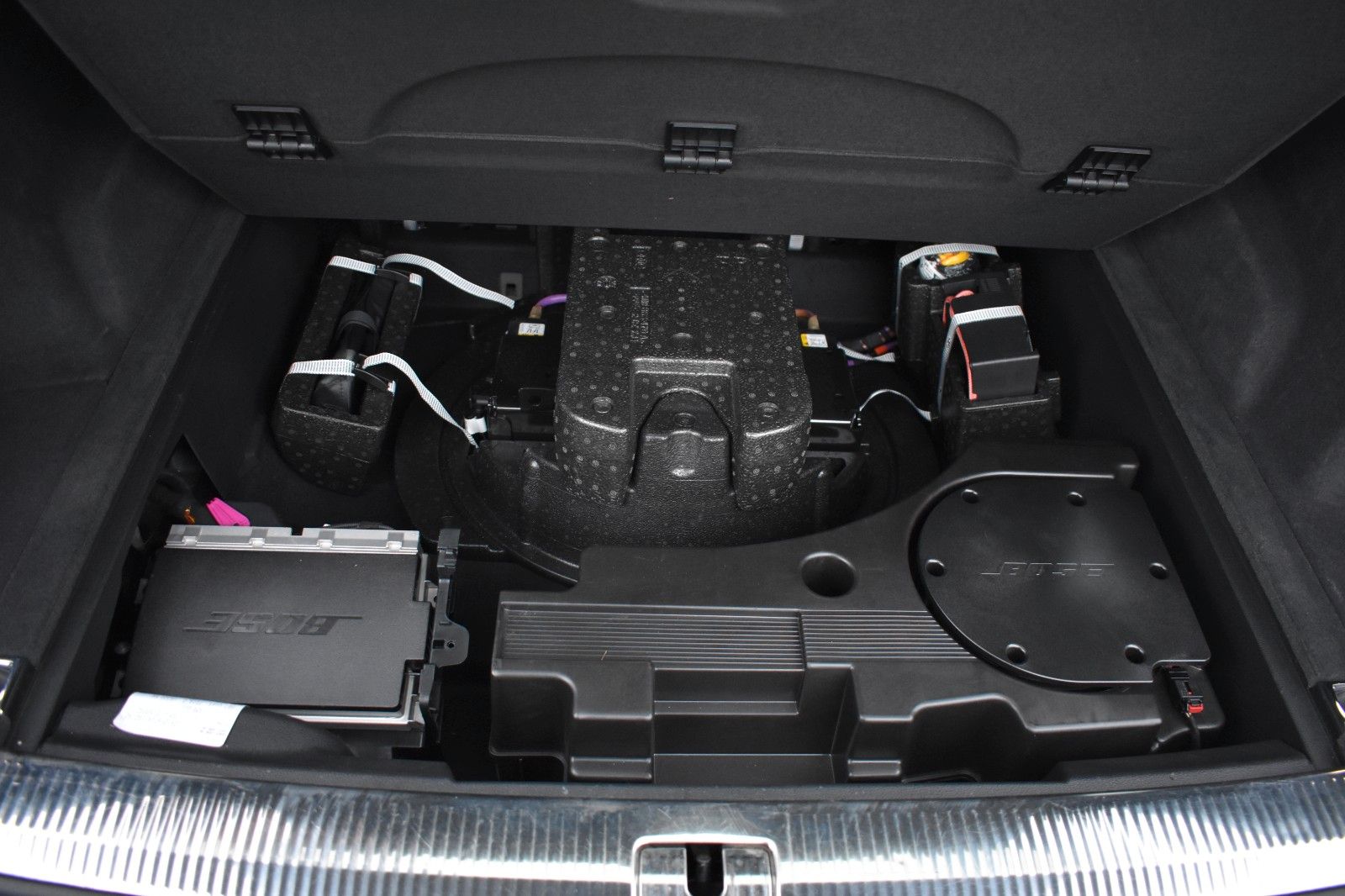 Fahrzeugabbildung Audi SQ7 4.0 TDI V8 quattro HUD Matrix Bose