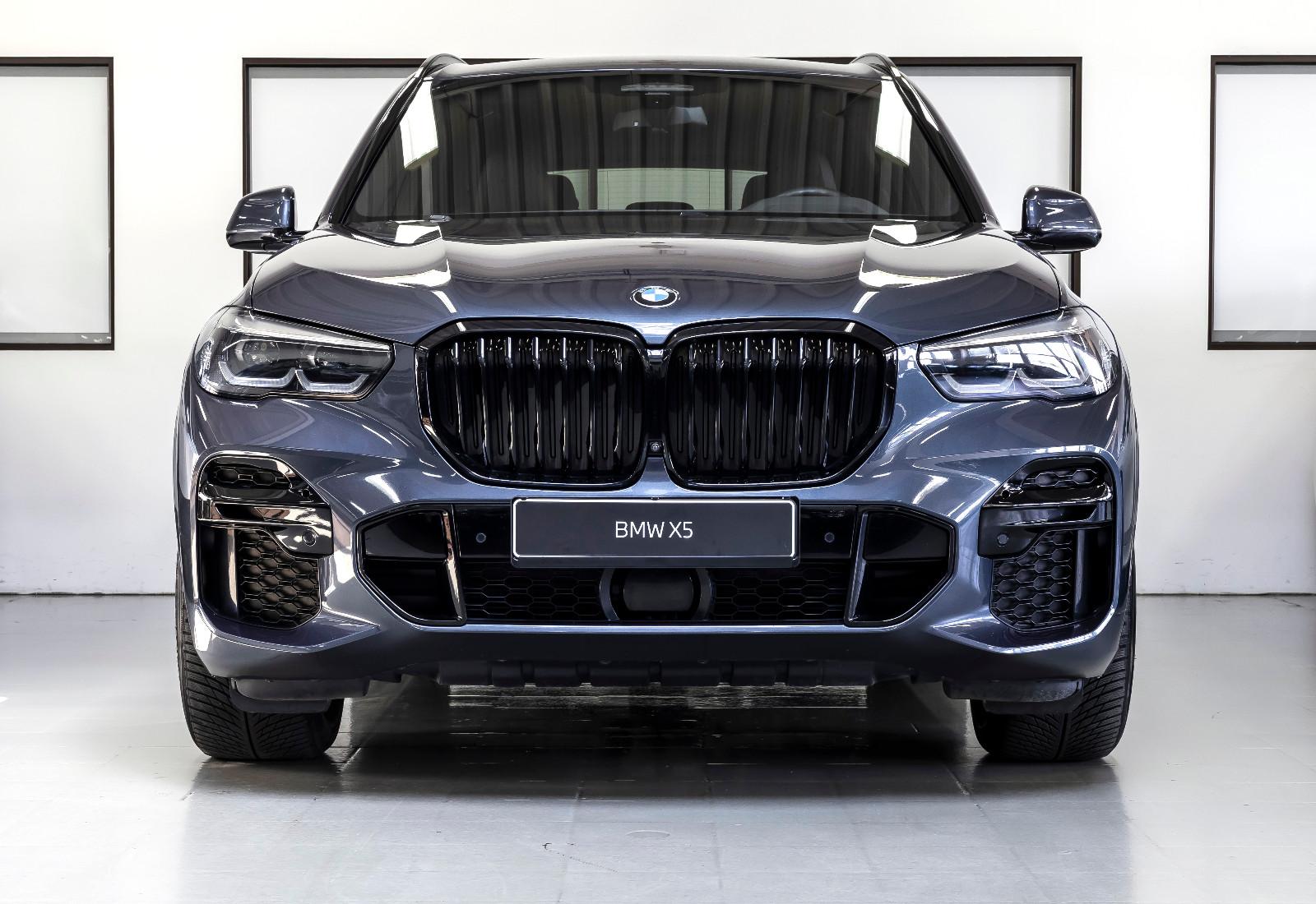 BMW X5xd30d M-SPORT SAG LCP HUD ACC MEM 360° AHK 20"