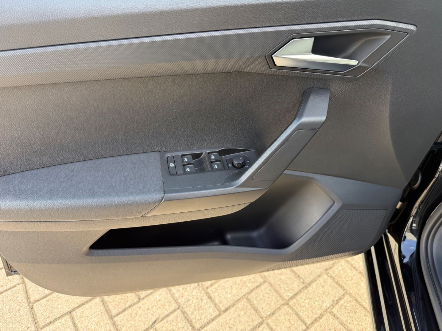 Fahrzeugabbildung SEAT Ibiza Style DigiCockpit LED CarPlay Klima Front