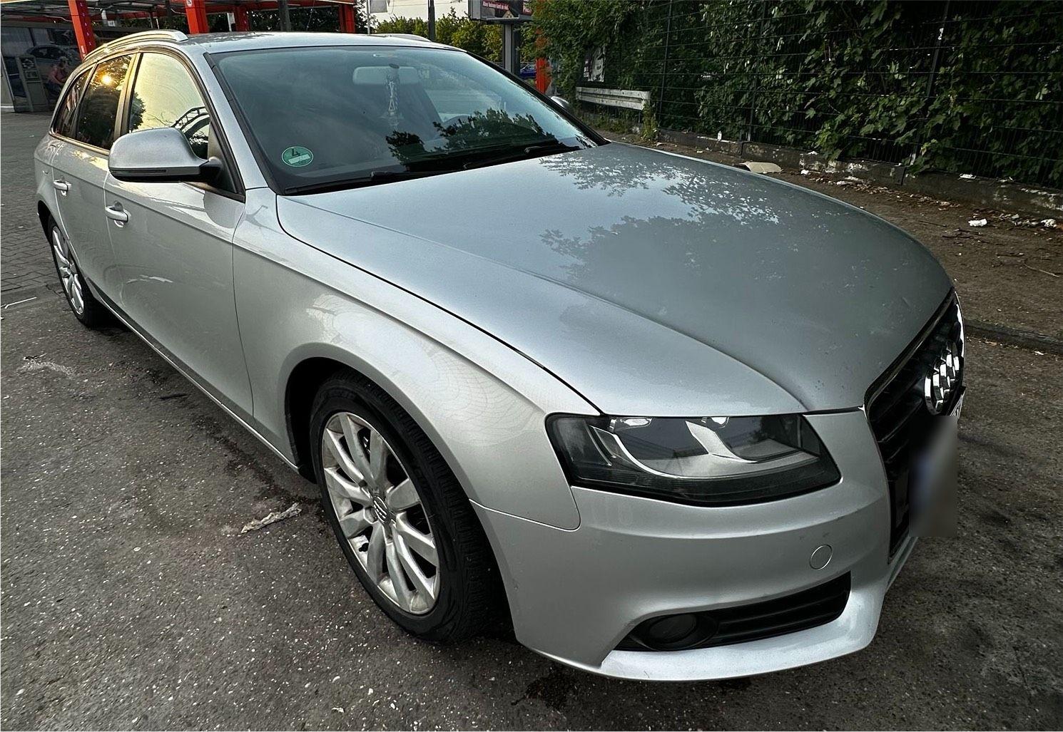 Audi A4 2008 — rear view