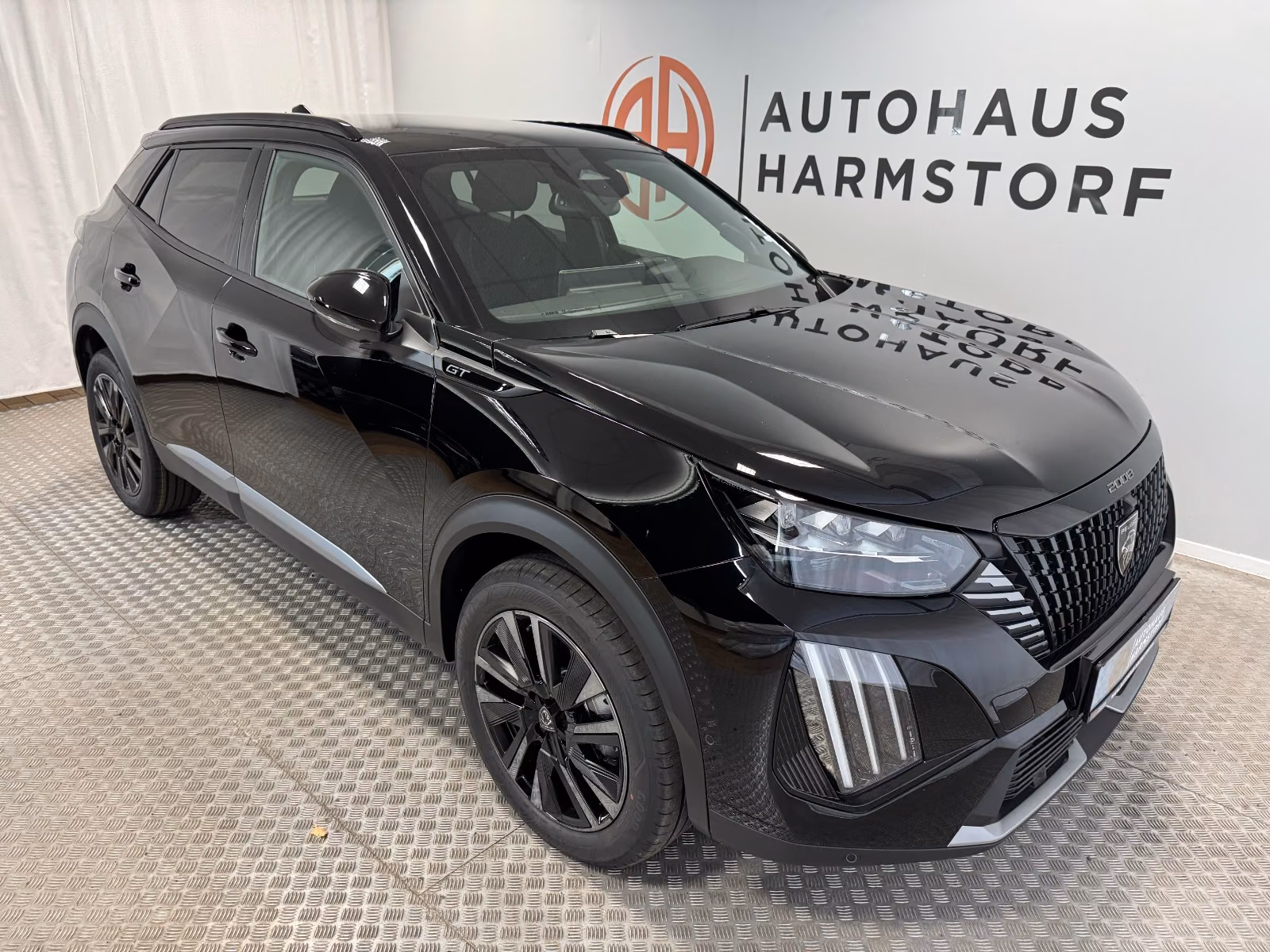 Peugeot 2008 Hybrid 145 GT Exclusive AHK 360Grad Kam.