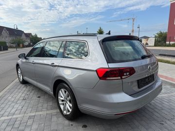 Volkswagen Passat Variant - 8