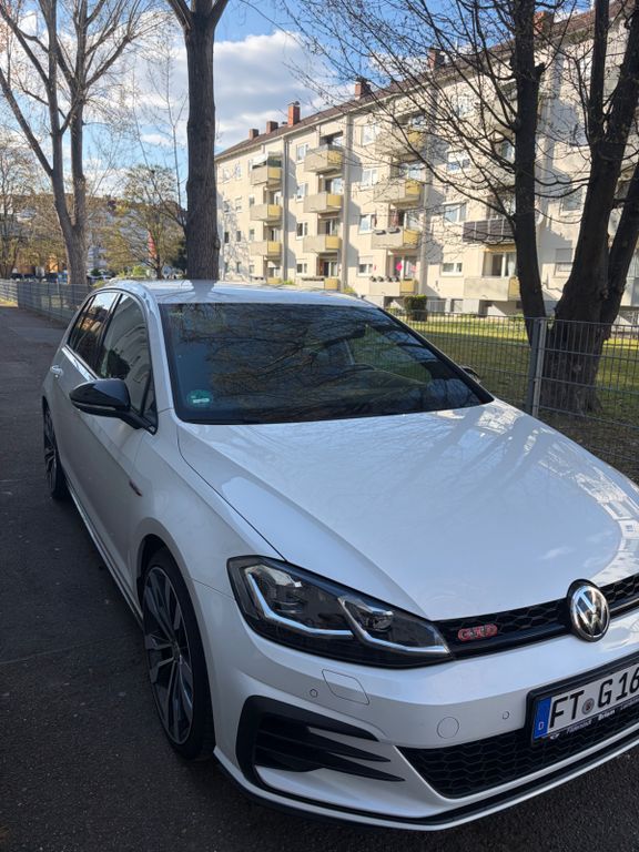 Image of Volkswagen Golf