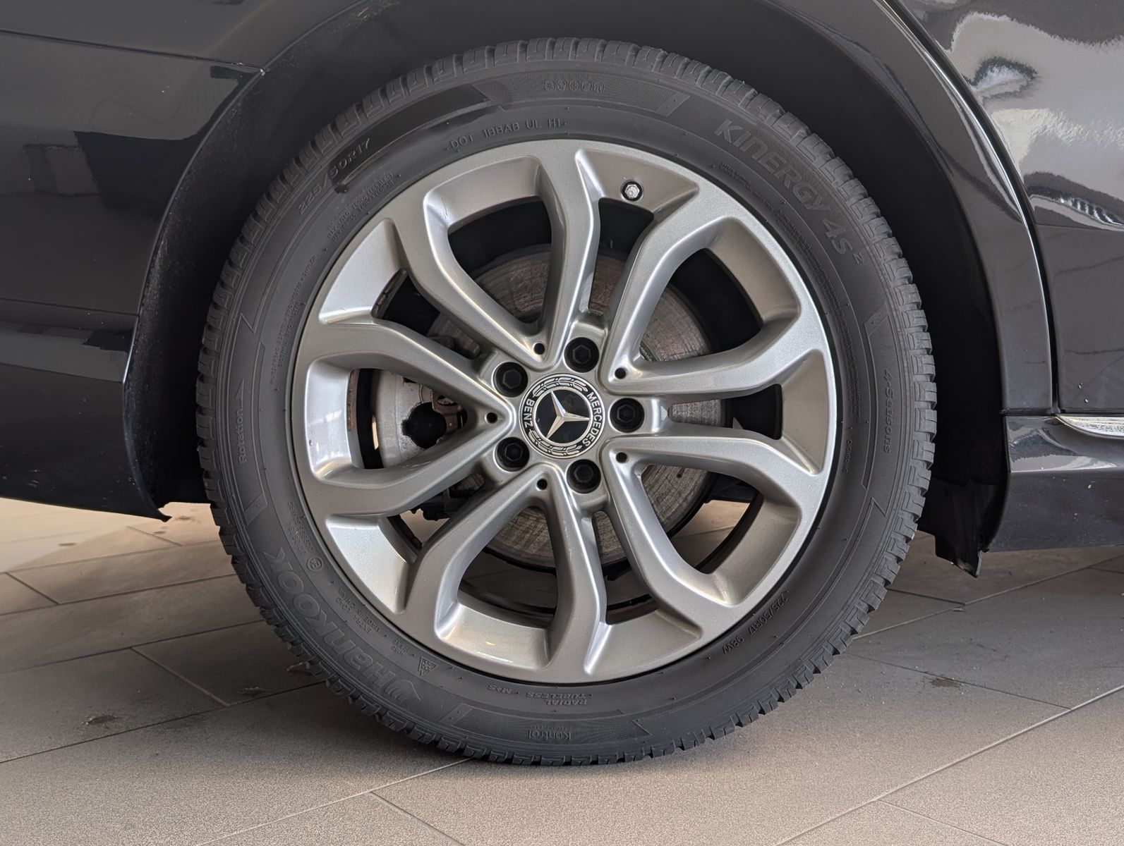 Fahrzeugabbildung Mercedes-Benz C 220 d T 9G Avantgarde T-Leder LED-High Kamera