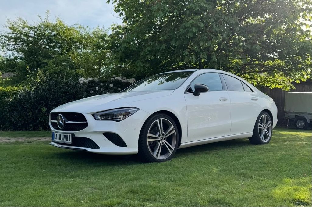Image of Mercedes-Benz CLA 200