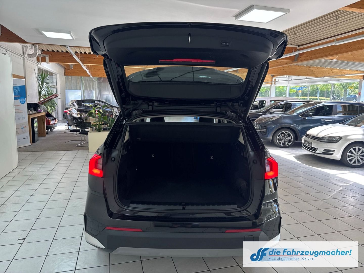 Fahrzeugabbildung BMW X1 20 d xDrive Park-Assistent Navi Digitales Coc