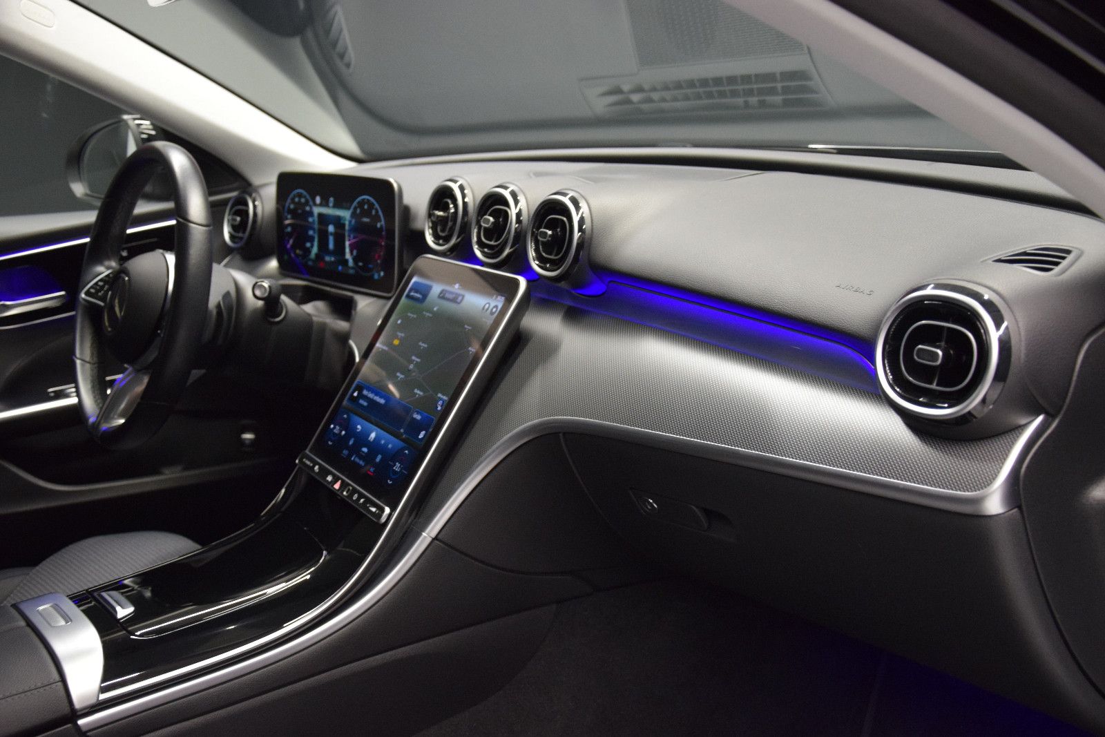 Fahrzeugabbildung Mercedes-Benz C 180 T-Modell Avantgarde MBUX Ambiente Kamera