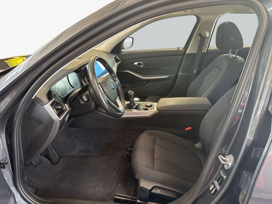 BMW 318d Touring Advantage *HuD*SHZ*