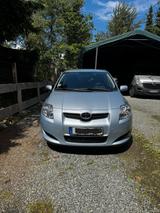 Toyota Auris Sol 1,6l 91kw  - Toyota Auris Sol mit Benzin-Antrieb
