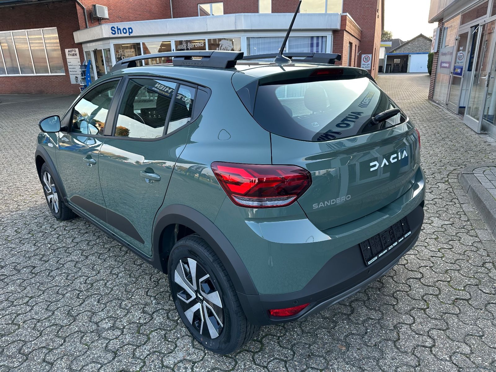 Fahrzeugabbildung Dacia Sandero Stepway Expression CVT LED/PDC/Carplay