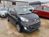 Kia Picanto FIFA World Cup Edition - Kia Picanto: Cup
