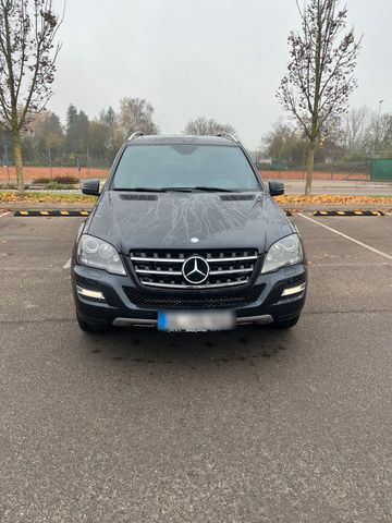 Mercedes-Benz Mercedes Benz ML 300 Cdi