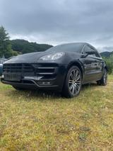 Porsche Macan Turbo - Porsche Gebrauchtwagen in Freiburg