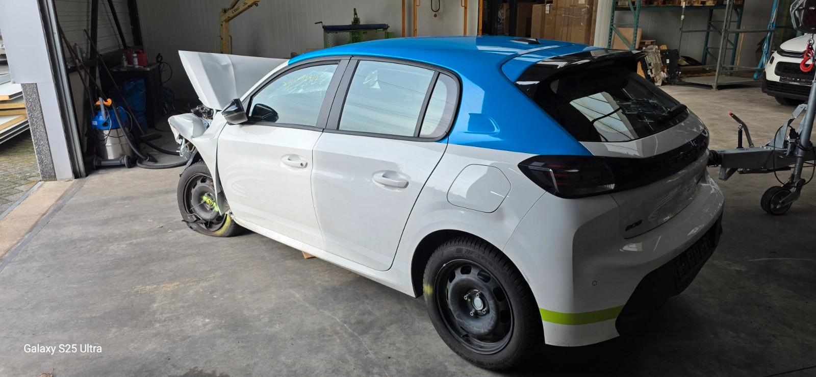 Peugeot 208 Hybrid 110 Style