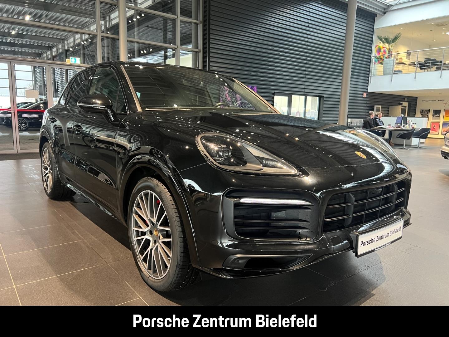 Porsche Cayenne GTS Surround-View Luftfederung 21-Zoll