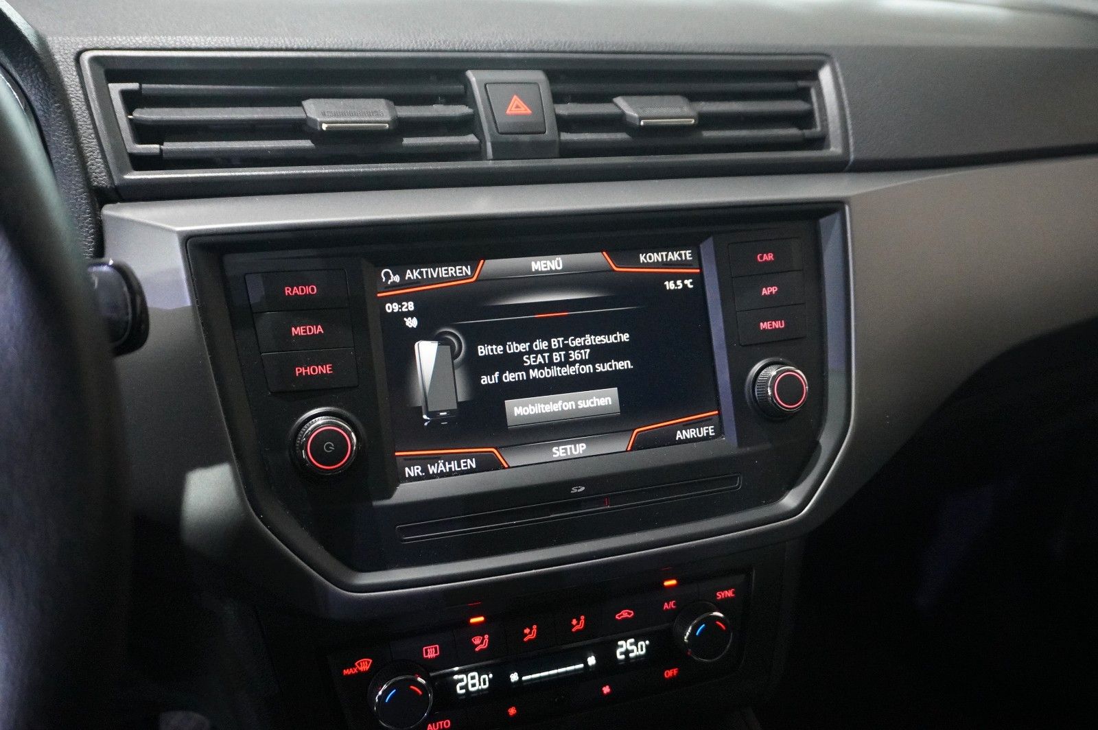 Fahrzeugabbildung SEAT Ibiza 1.0 MPI STYLE 5-TÜR NAVI/PDC/TEMP./NEBEL