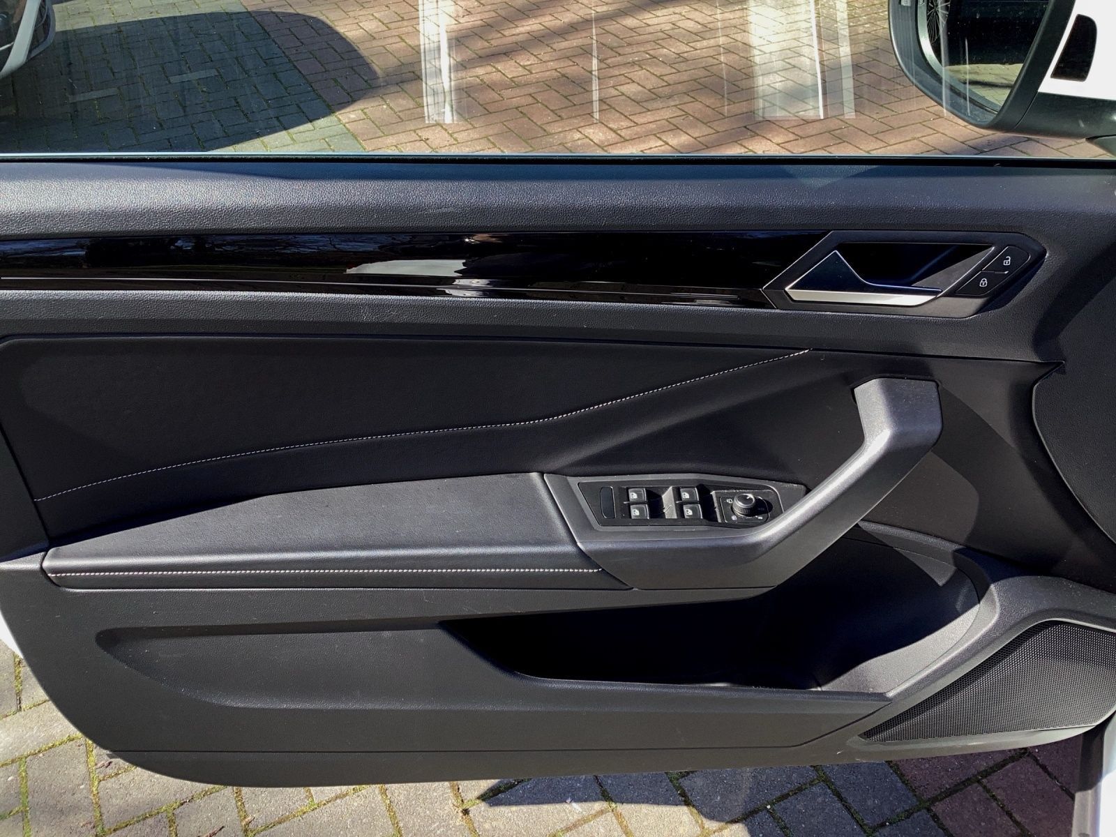 Volkswagen T-Roc - Bild 9