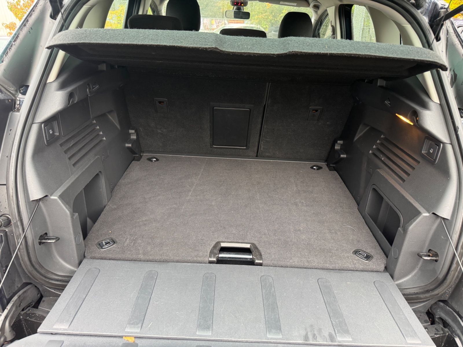 Fahrzeugabbildung Peugeot 3008 Active Navi