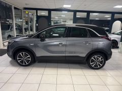 OPEL Crossland X Turbo Ultimate/HEAD/NAVI/CAM/AHK!