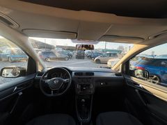 Fahrzeugabbildung Volkswagen Caddy Maxi 4 Motion PDC NAVI TEMPOMAT