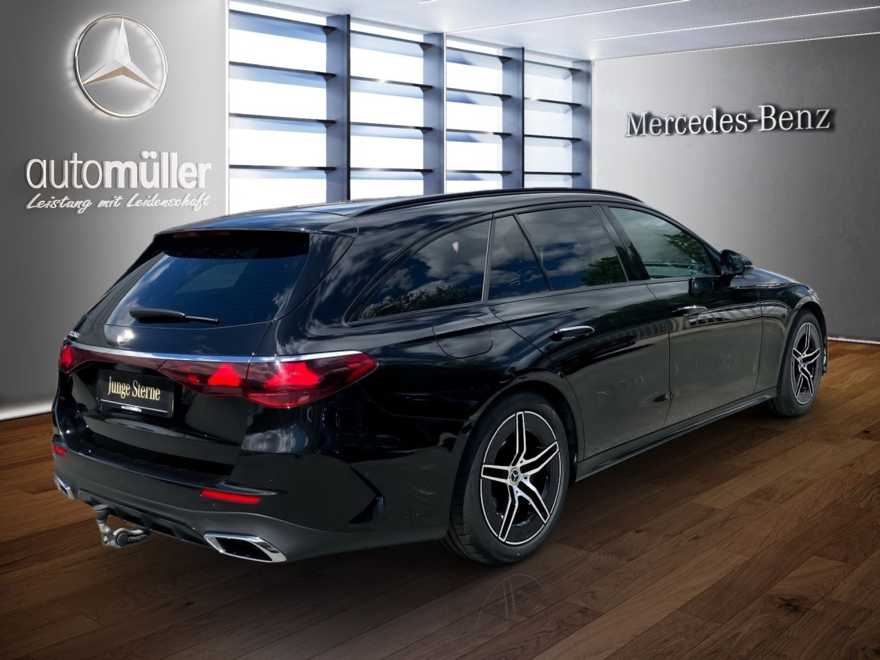 Fahrzeugabbildung Mercedes-Benz E 220 d T AMG+NIGHT+AHK+PANO+KEYLESS+