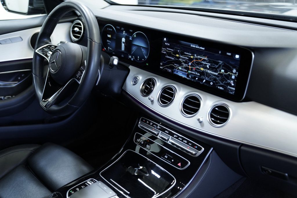 Mercedes Benz E 220