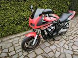 Yamaha FZS 600 - YAMAHA 600