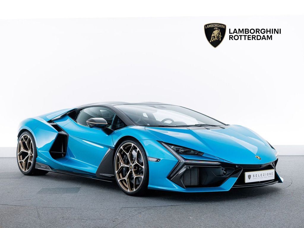 Image of Lamborghini Revuelto