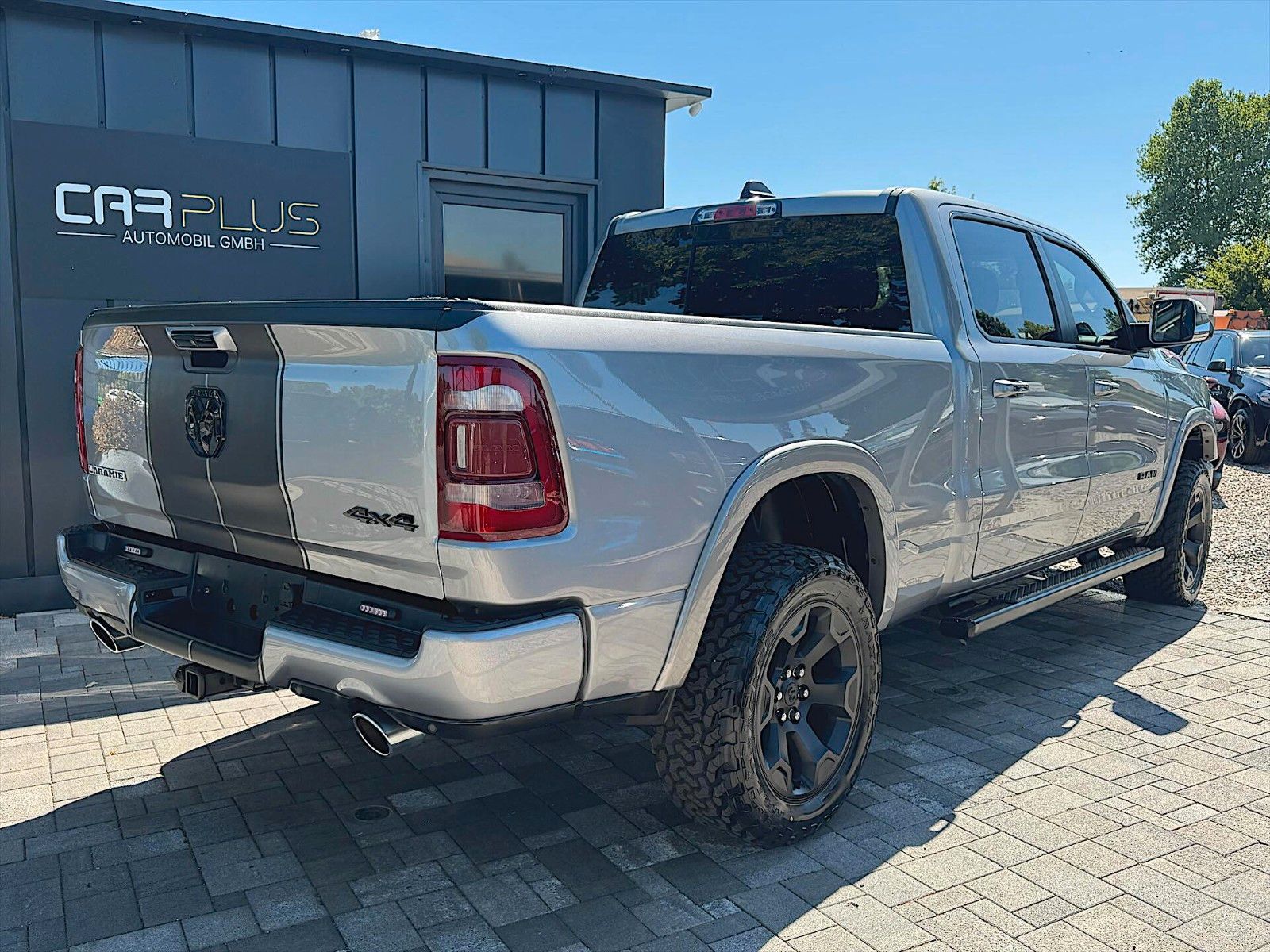 Fahrzeugabbildung Dodge RAM 5.7 V8 HEMI Night LARAMIE 4x4 LONGBED 19%
