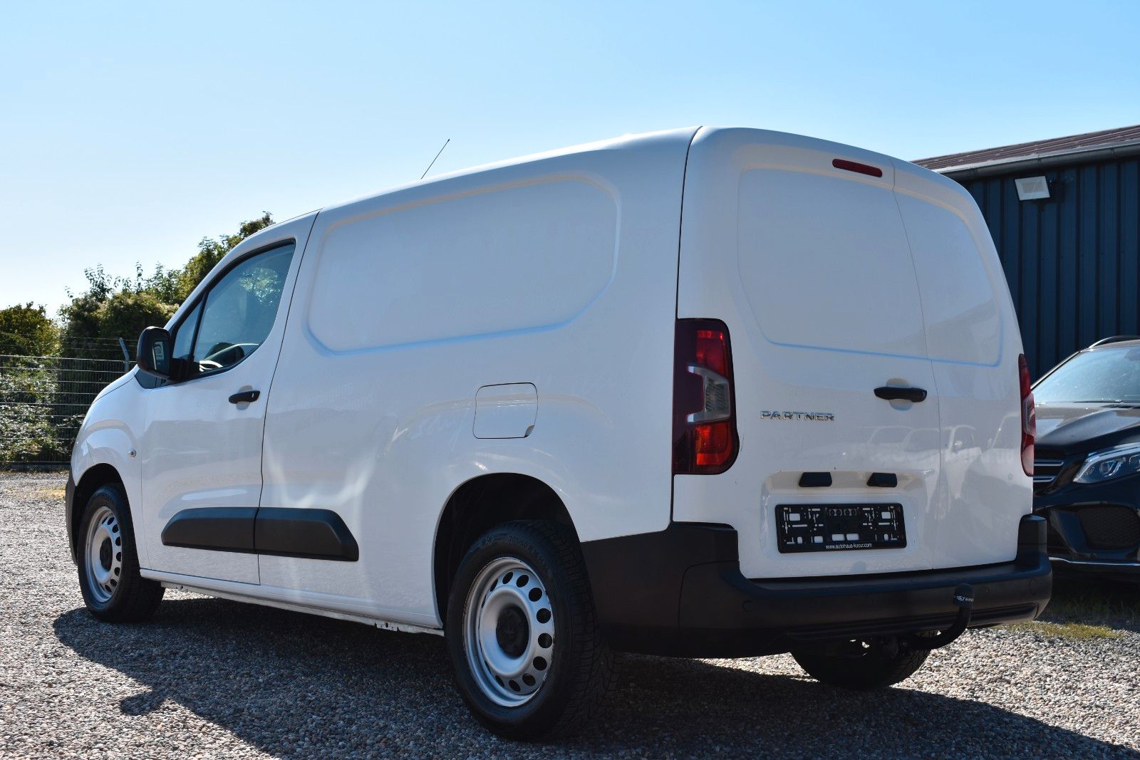 Fahrzeugabbildung Peugeot Partner Pro L2 /PDC/Schiebetür/Anhänger/Klima